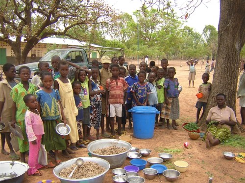 Cantine scolaire à Tami 1